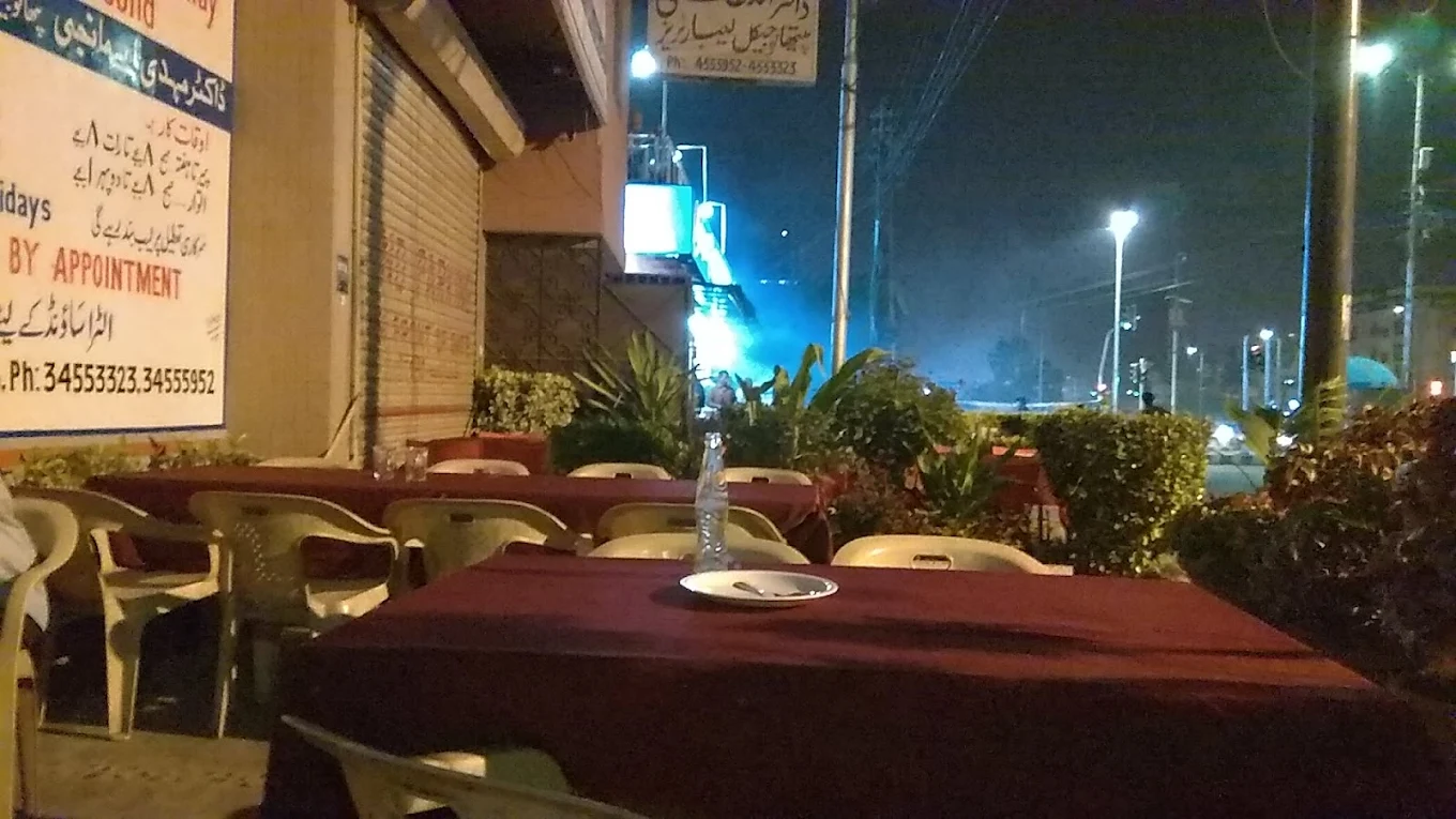 Noorani Kabab House Ambiance 2