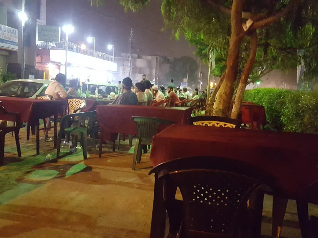 Noorani Kabab House Ambiance 3