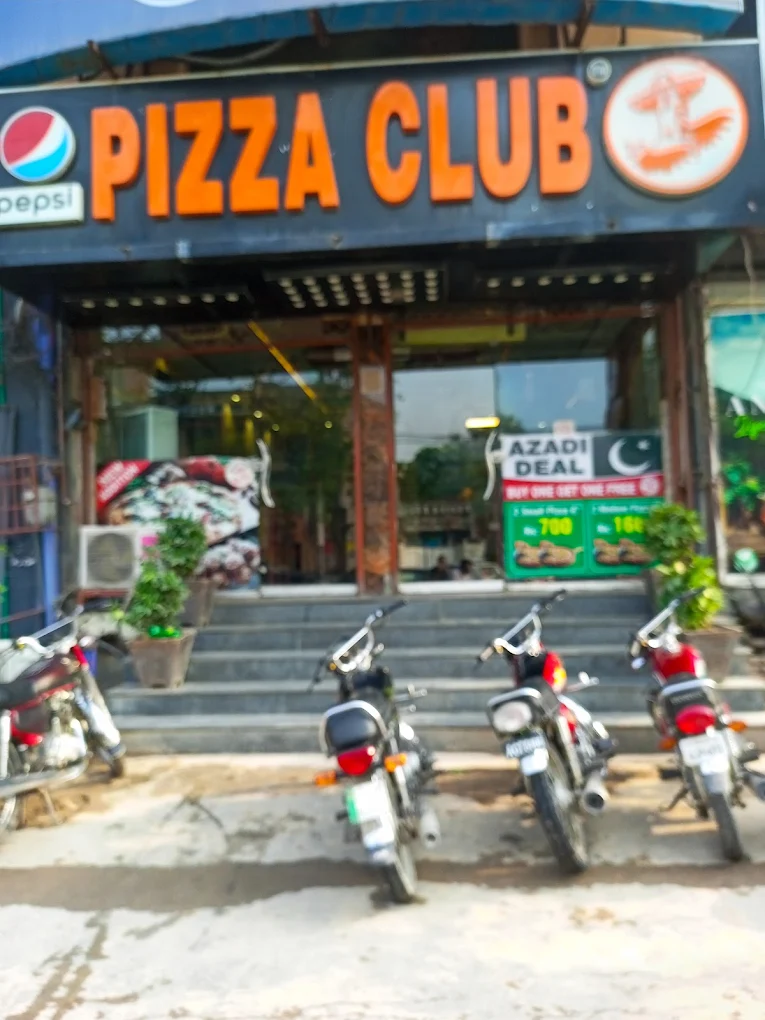 Pizza Club Gujranwala satellite town Main branch