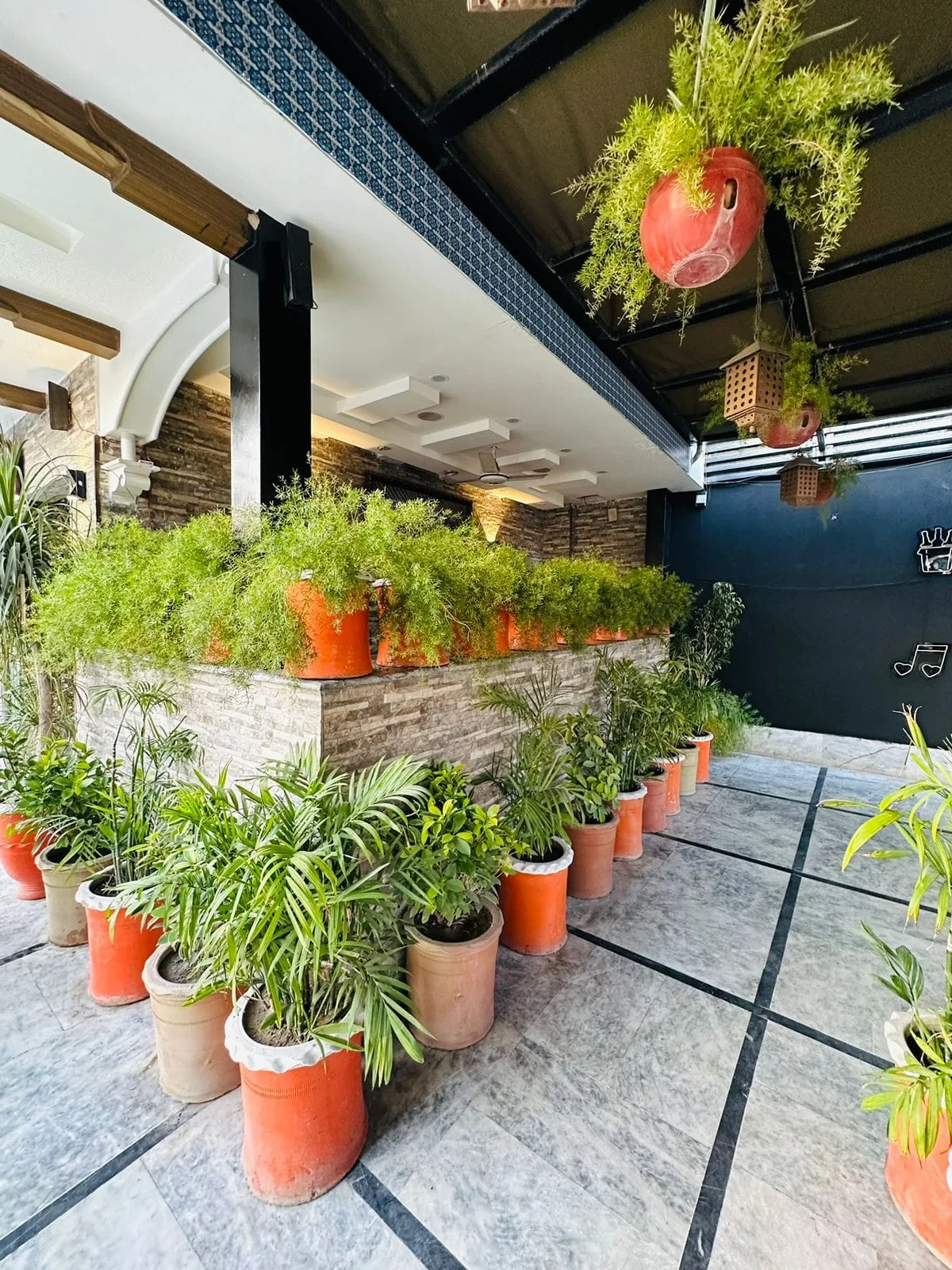 Tasty Gulgasht Ambiance 3