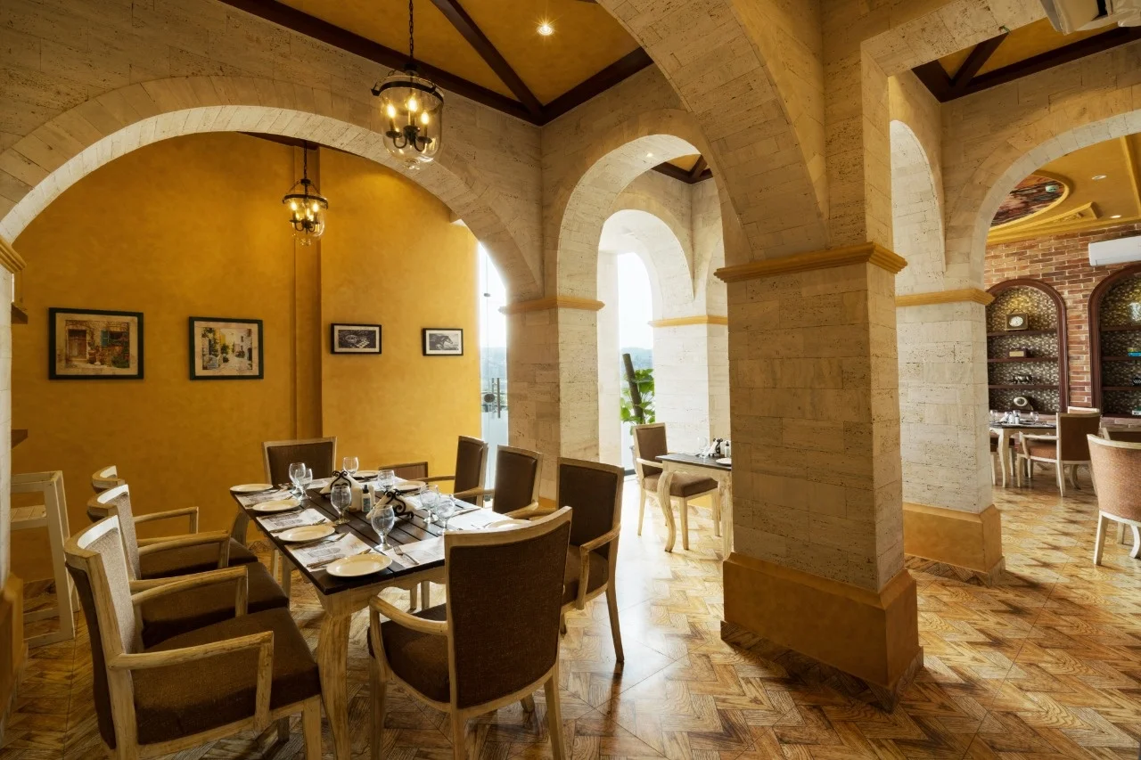 Tuscany Courtyard Ambience 2