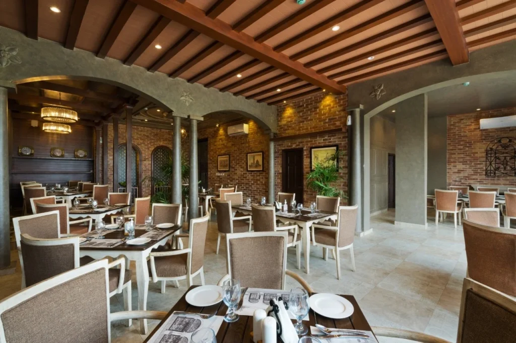 Tuscany Courtyard Ambience 8